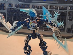 LEGO Bionicle 8988 GELU GLATORIAN Legends 2008