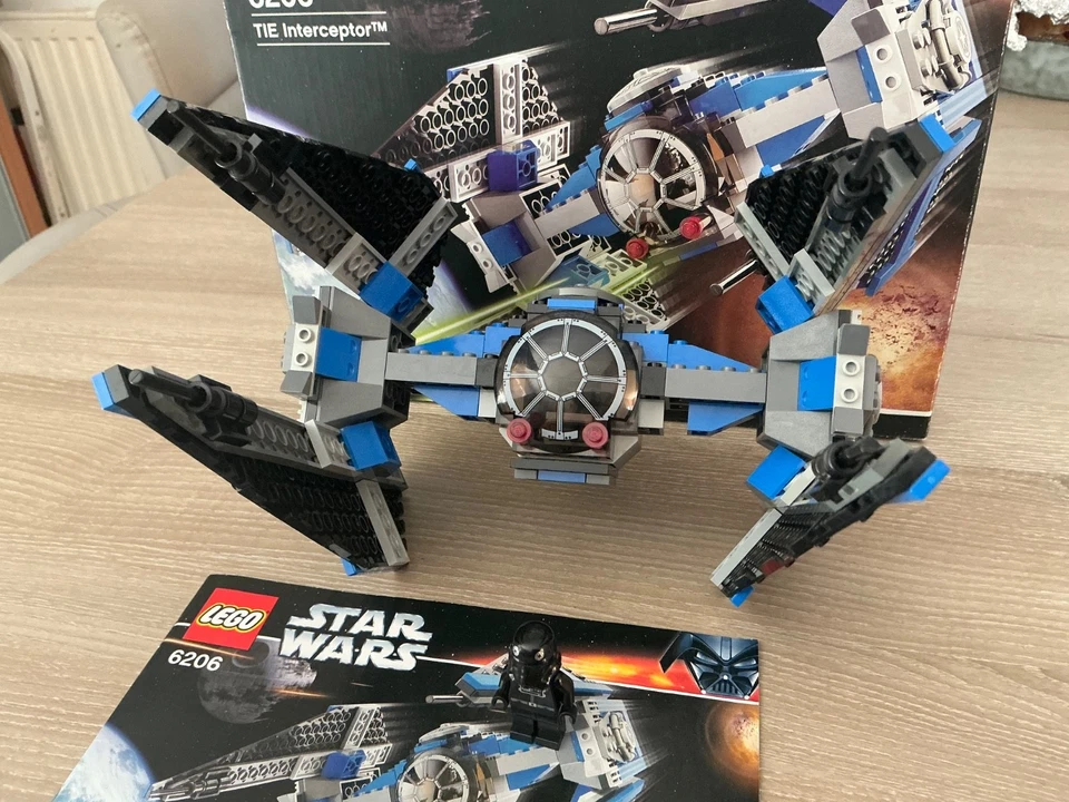LEGO Star Wars 6206 TIE Interceptor, photo 1 sur 5