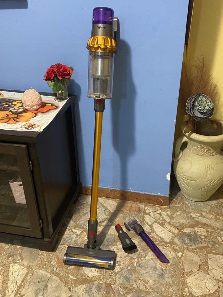 Dyson V15 Detect Absolute, foto 1 di 3