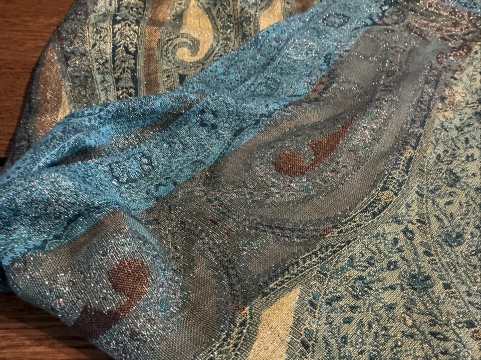 COLECCIÓN DIECIOCHO Bufanda Larga Ligera Mezcla Azul Verde Dorado 64x21 Incxhes Foto 2 de 4