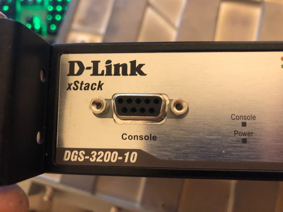 D-LINK DGS-3200-10 xStack 10-Port Gigabit + 2x SFP L2 Managed Switch INCL RM EAR - Image 2 of 4