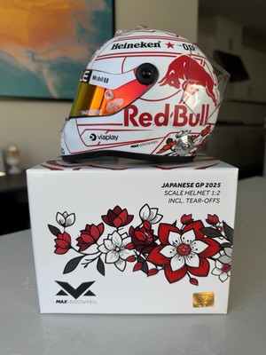 Max Verstappen 1:2 Helmet 2025 Japan Edition - 4x WORLD CHAMP Red