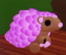 Neon Pangolin, Endangered Egg 2026
