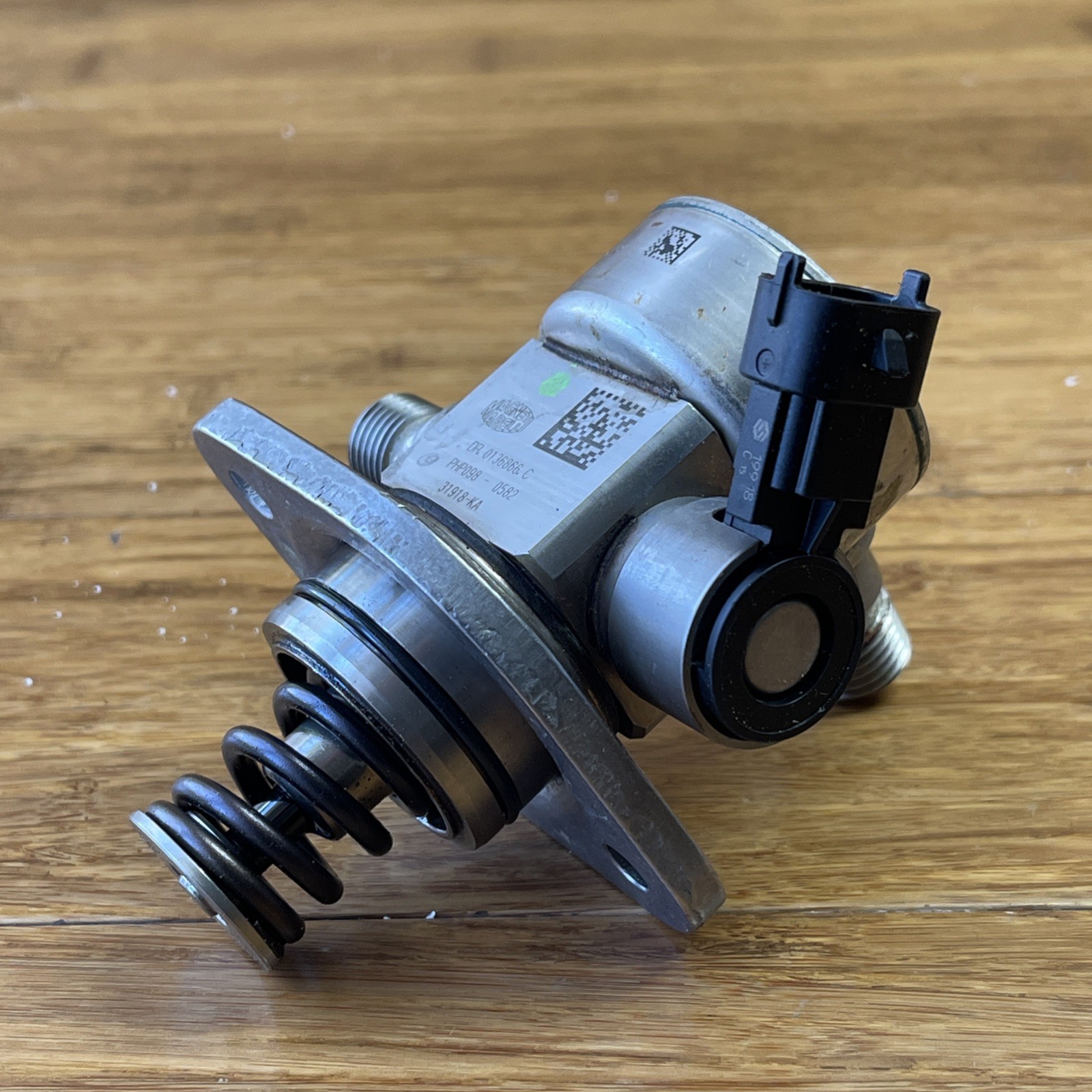 2018-2024 Ferrari Portofino F164 High Pressure Fuel Pump 10K Miles 330624 OEM