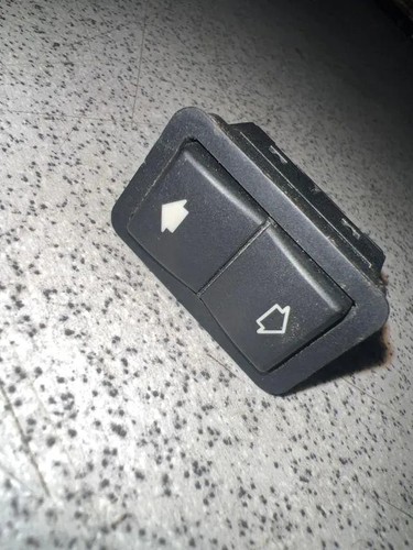 BMW 5 Touring E39 Fensterheber Schalter Vorne rechts 8368974 3.00 33969282