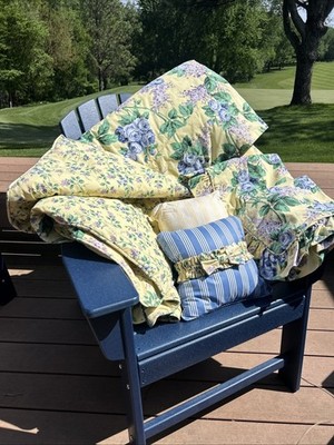 Longaberger Comforter 2 Shams 2 Pillows & Garter Lilac Rose Full Size Reversible