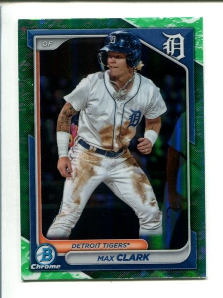 2024 Bowman - Chrome Prospects - Lunar Glow Refractor #BCP-74  Max Clark⚾