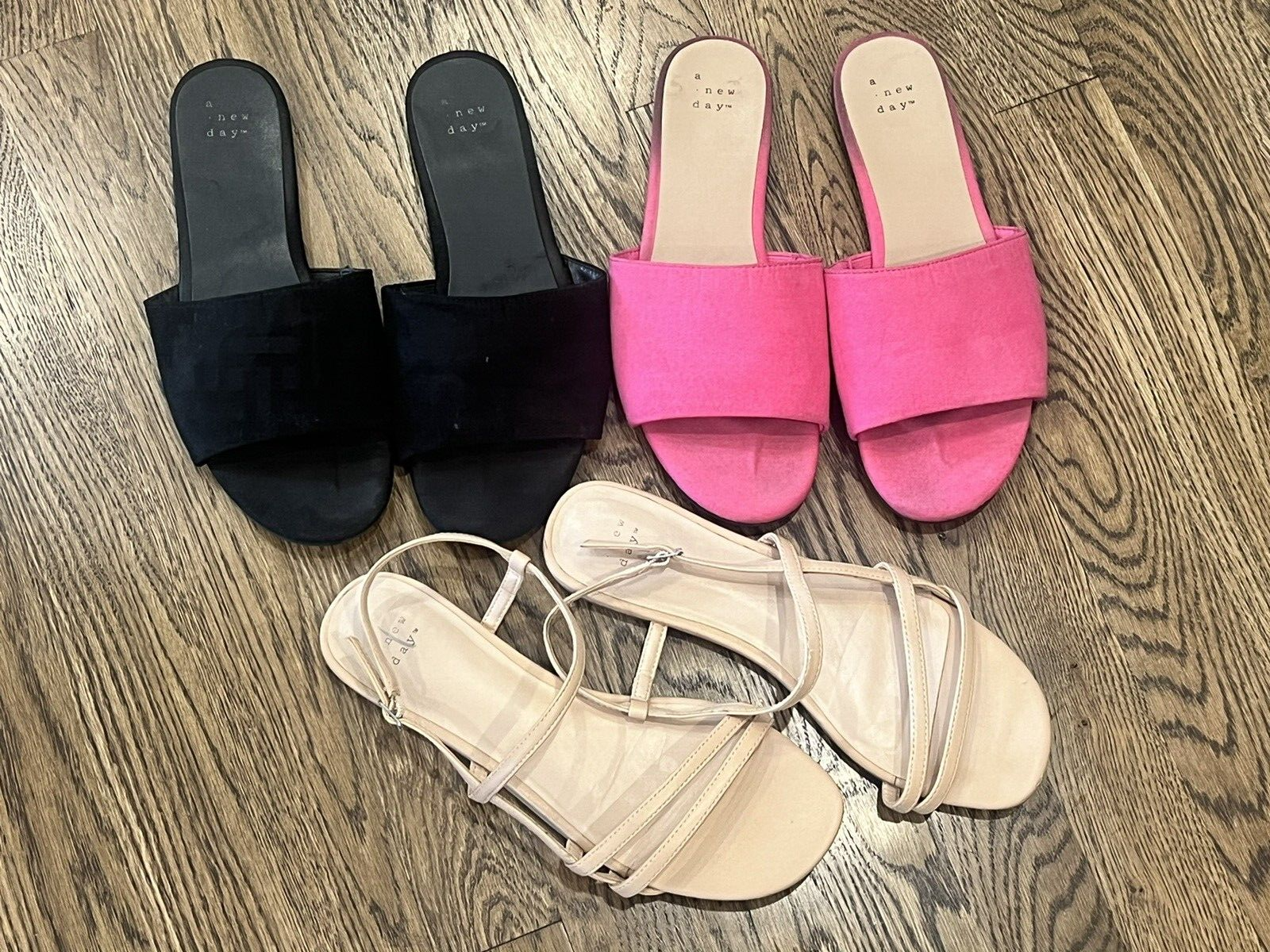 Lotto di 3 sandali donna target una nuova scarpa da giorno taglia 7 5 beige rosa neri con ceduta