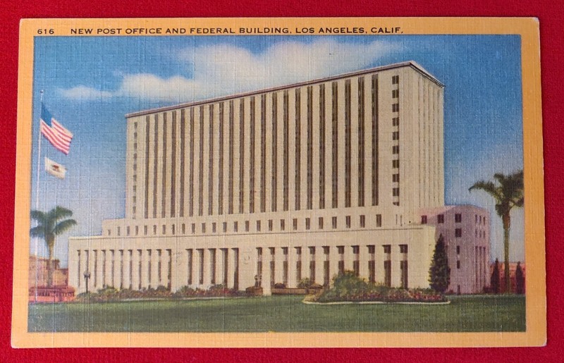 40's Linen Postcard New Post Office & Federal Building Los Angeles CA-Pristine