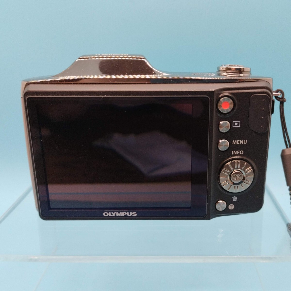 OLYMPUS SZ-11 14.0MP Compact Digital Camera Silver/Brown Near Mint