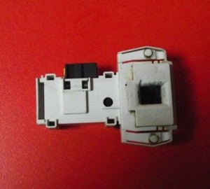 Waschmaschine HOOVER OPH616-80 Türschloss