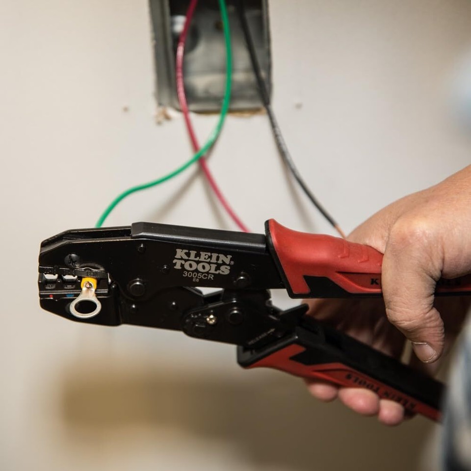 Klein Tools 3005CR Wire Crimper Tool, Ratcheting Insulated Terminal