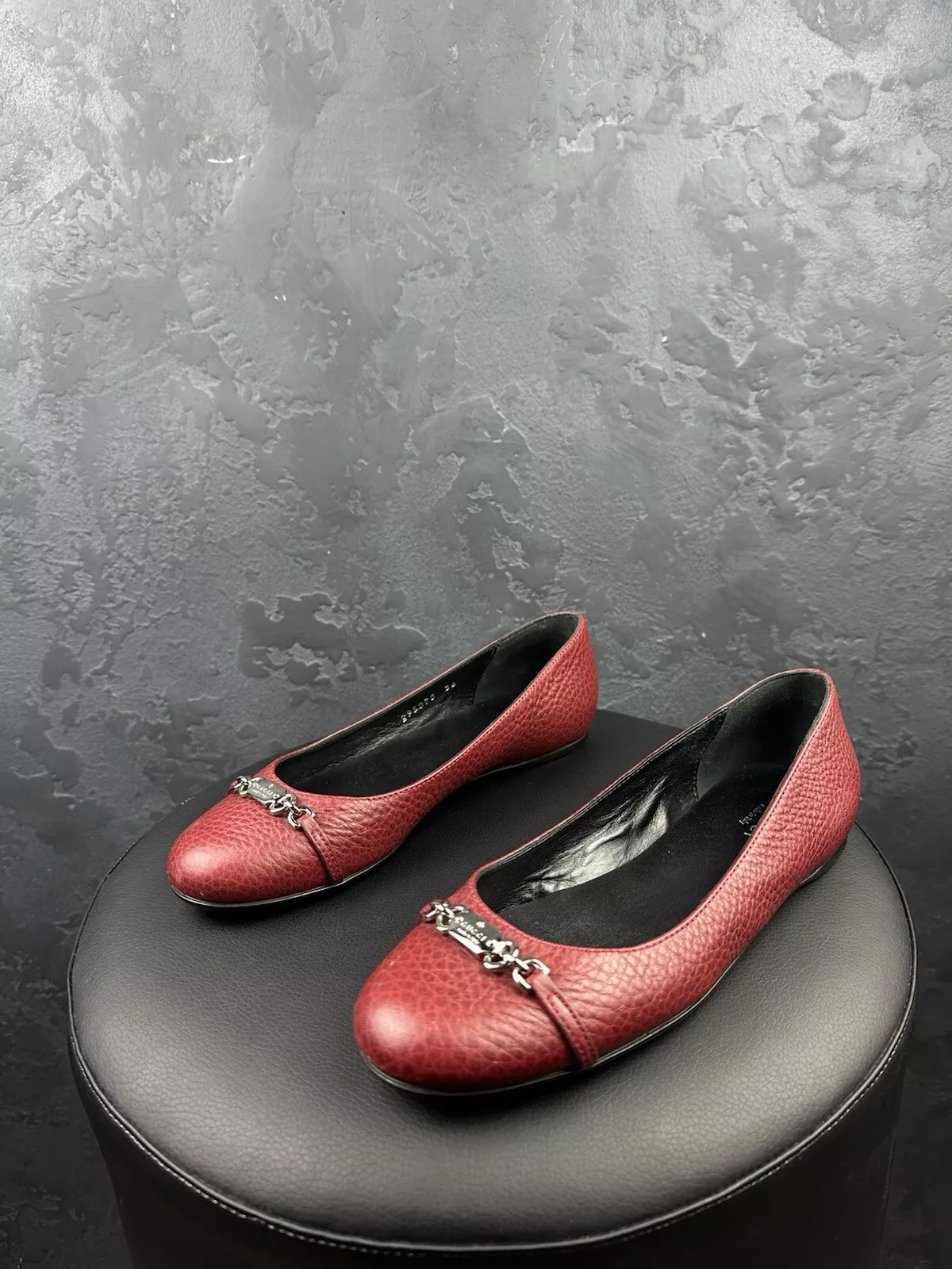 Ballerines Gucci à boucle en cuir taille 36