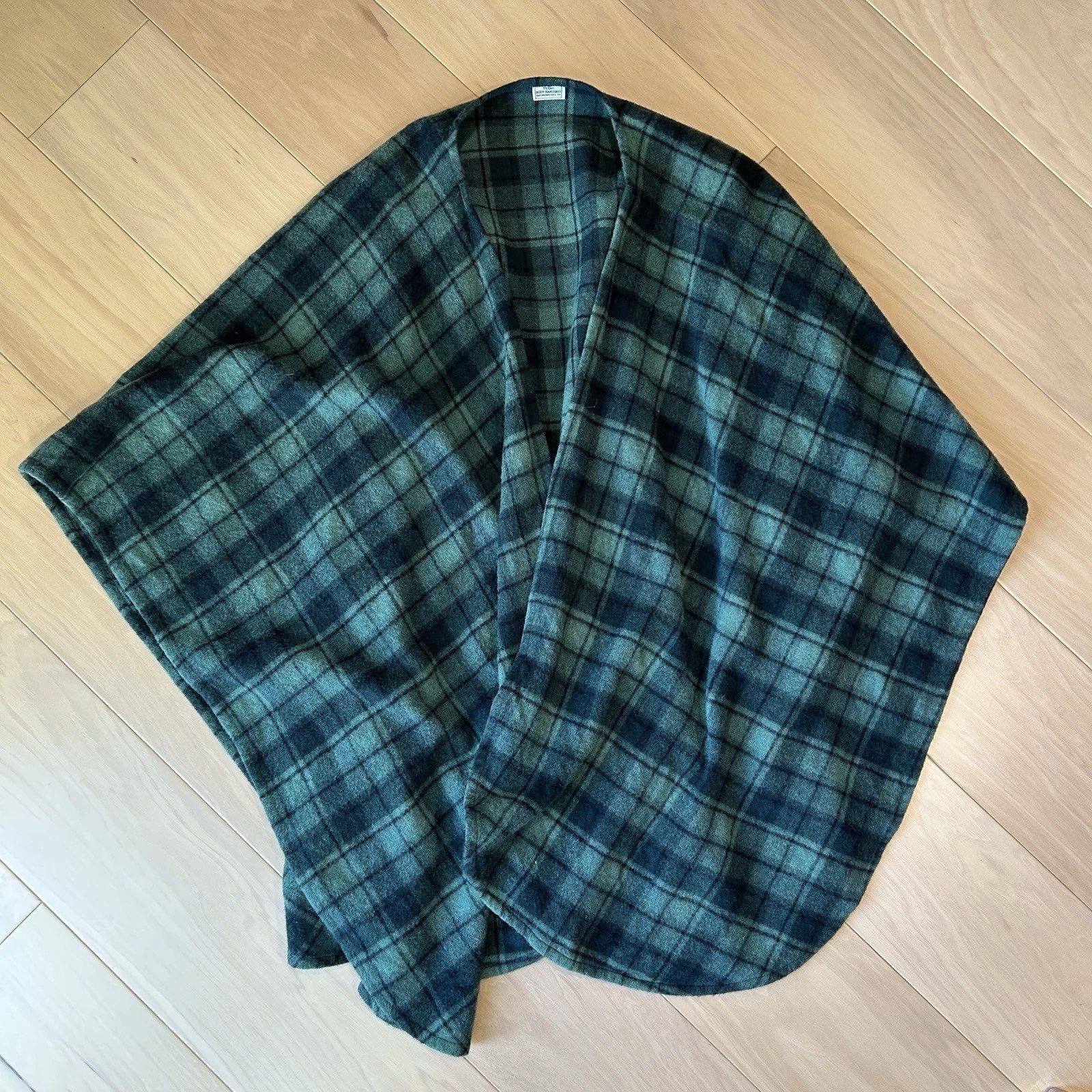 Texas Body Hangings Wool Plaid Wrap Poncho Cardigan Women’s One Size