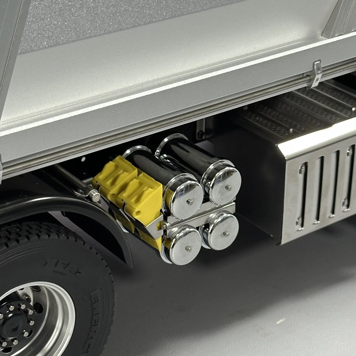 Vissière Solaire En Métal Avec Lumière LED Pour 1/14 Tamiya RC Camion