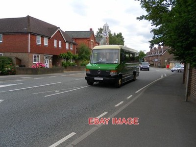 FOTO BUS T222 ADY AT LONDON ROAD HURST GREEN A RAMBLER COACHES MINIBUS T222 AD