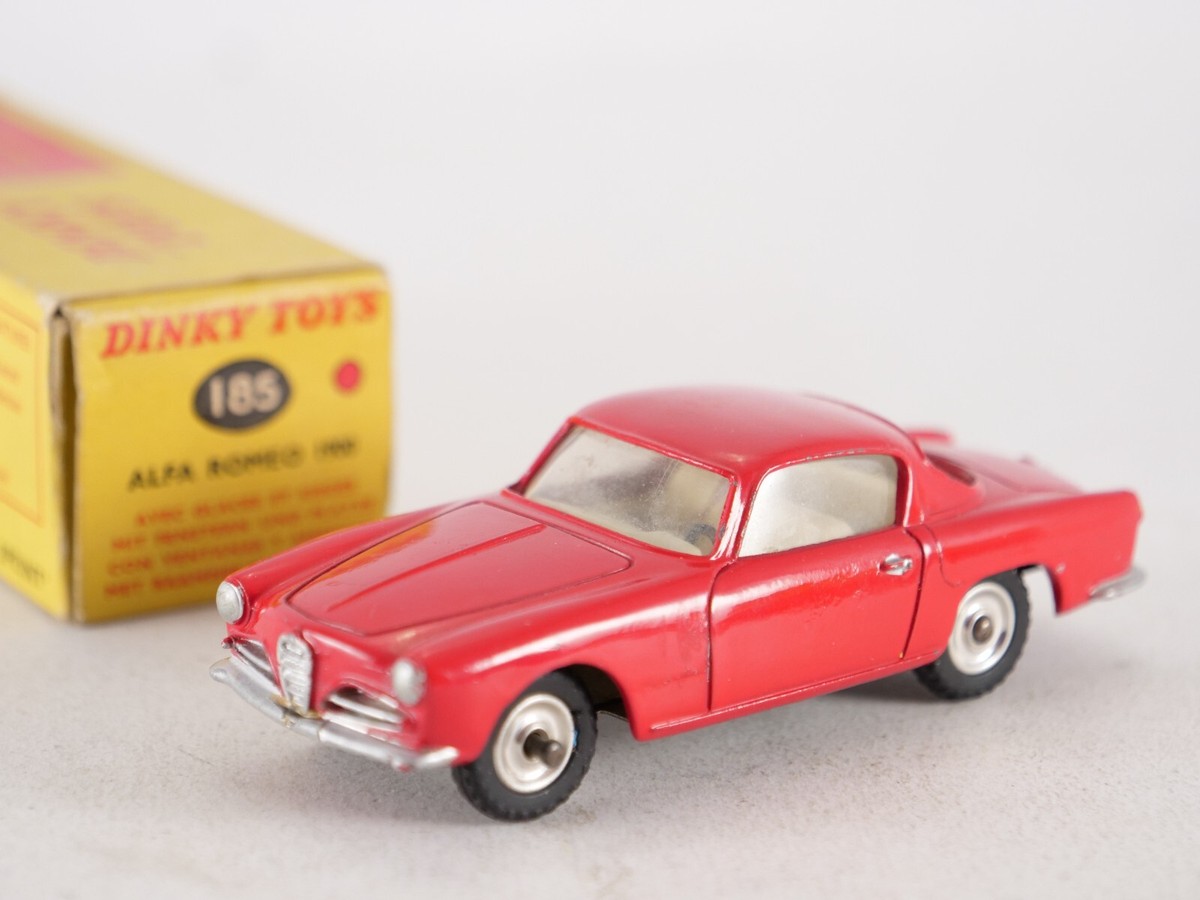 Voiture Miniature Dinky Toys Ancienne - Alfa Romeo Coupé Référence 24 J Rouge - Occasion