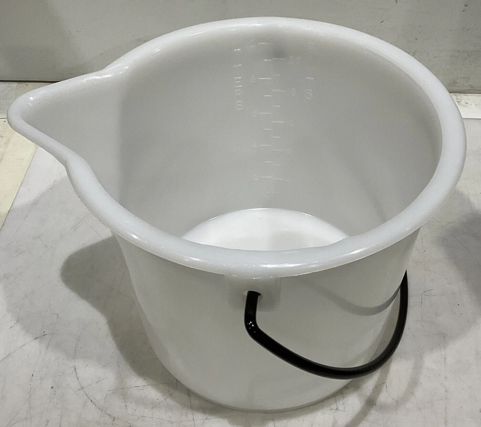 VLG NALGENE 7002-0025 17307-008 HIGH DENSITY POLYETHYLENE GRADUATED BUCKET 373 - Image 4 of 4