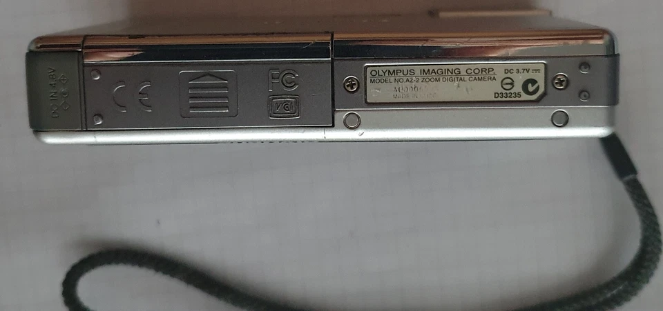 Olympus AZ-2 Zoom Digital Camera Olympus Kompaktkamera - Bild 4 von 4