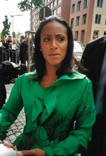 Jada Pinkett Smith autograph signed 20x30 cm picture