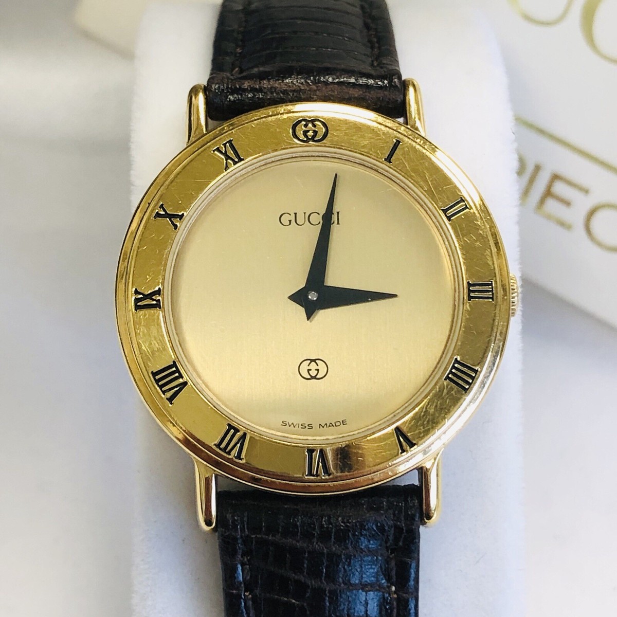 EXC Womens Gucci 3000L Watch Quartz Gold Dial Roman Numeral EXC Womens Gucci 3000L Watch Quartz Gold Dial Roman Numeral