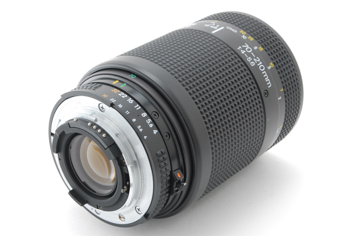 Nikon AF Zoom-NIKKOR 70-210mm f/4-5.6 