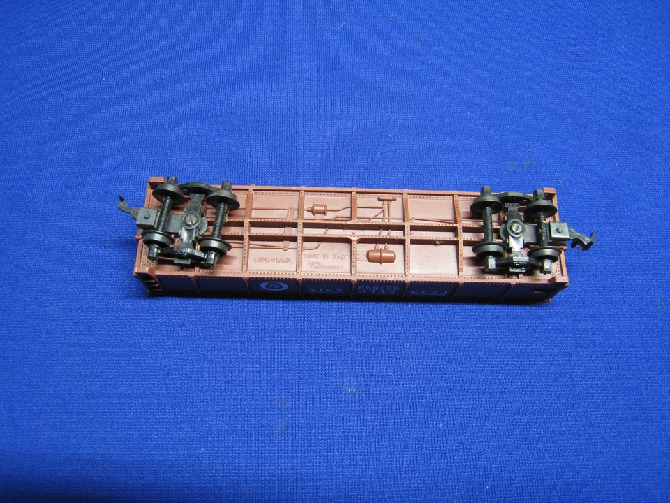 HO Scale Rivarossi Pennsylvania RR Gondola - Freight Train - Sprung Trucks - Image 4 of 4