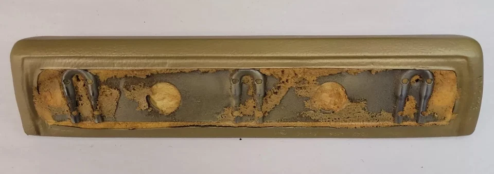 Chrysler Imperial 1972 reposabrazos almohadilla dorada 1232GY5 como nuevo Foto 3 de 4