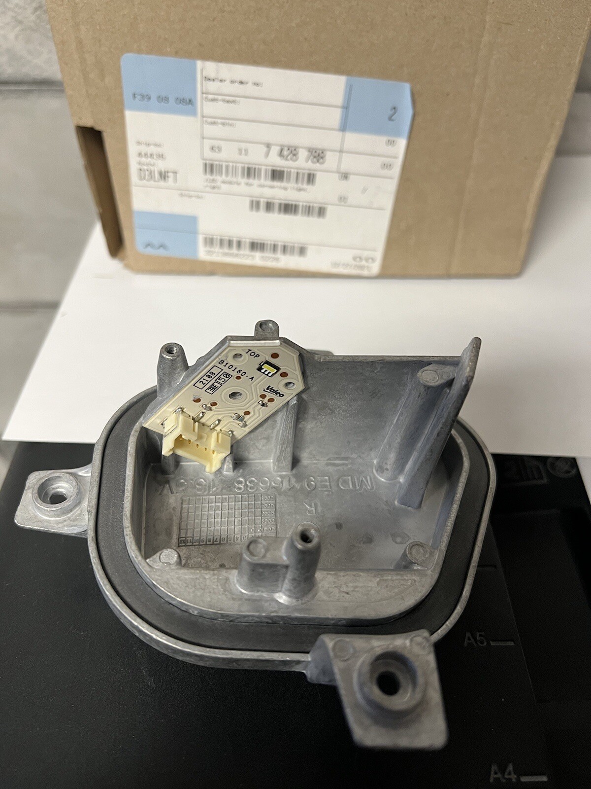For BMW Genuine Headlight Bulb Front Right 63117428788 | eBay For BMW Genuine Headlight Bulb Front Right 63117428788 | eBay