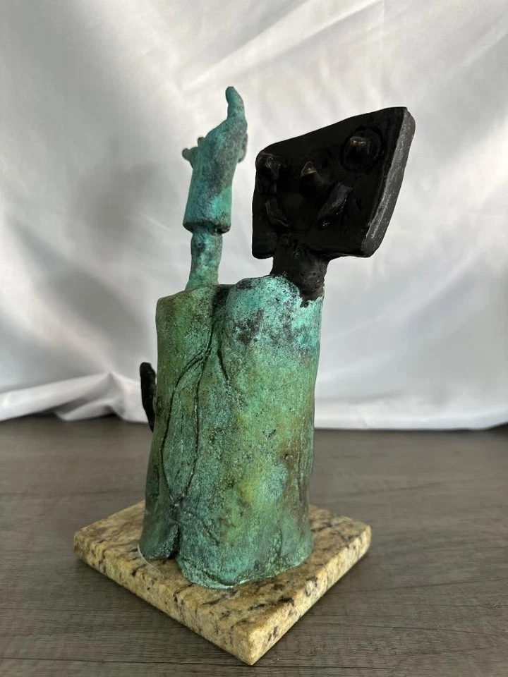 БРОНЗОВАЯ СКУЛЬПТУРА JOAN MIRO «HOMBRE PERSONAJE II» ПОДПИСАННАЯ И ПРОНУМЕРОВАННАЯ - Изображение 2 из 4