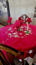 Cute Red With White Appliqu d 62" Rnd Tablecloth W/ 8 Matching Napkins.