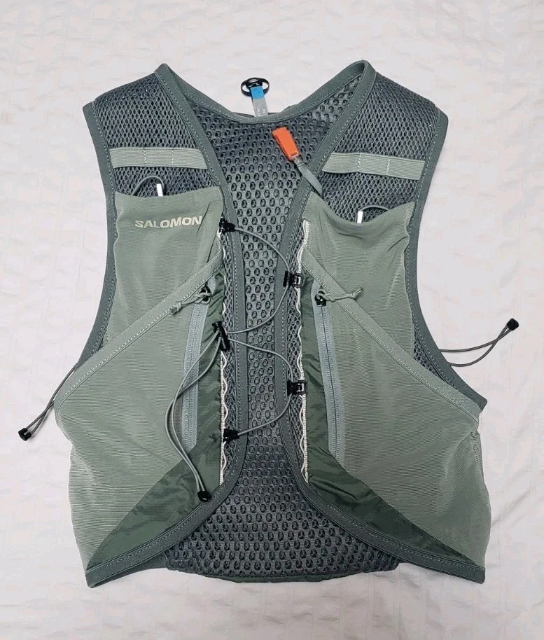 Salomon Vest Hydration Pack Size- Small Sage Green (No Bladder) Daypack Backpack
Opens in a new wind