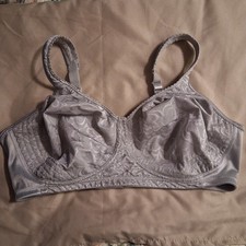 Playtex 18-Hour Ultimate Lift  Support Wireless Bra gray/lilac 40D