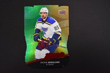 2017-18 MVP Hockey Colors and Contours Level 1 Gold Die-Cut Patrik Berglund #42