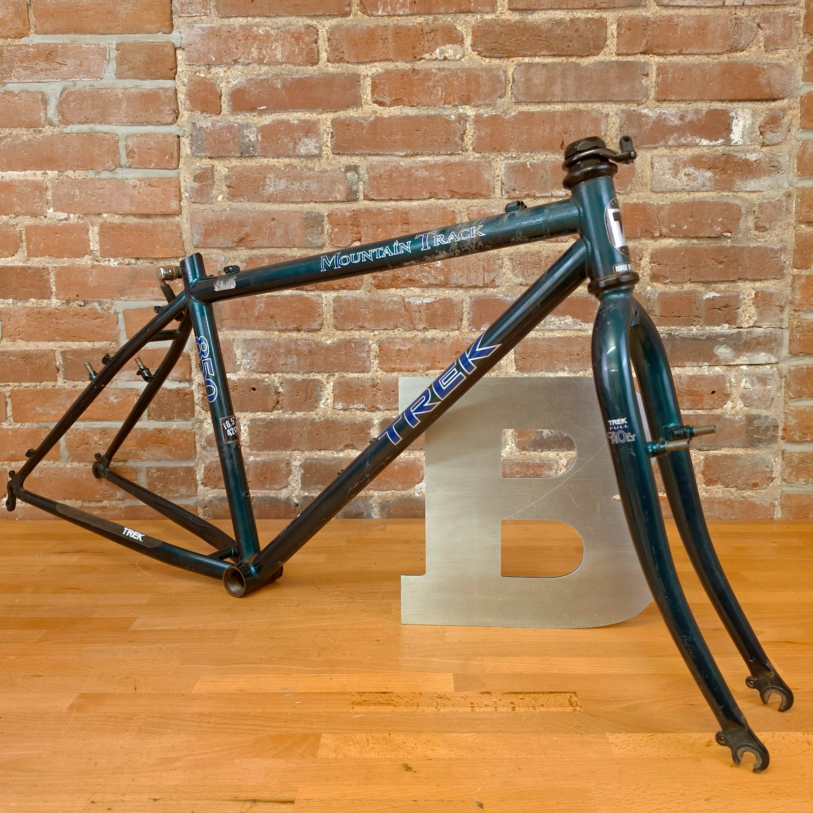 TREK 850 Mountain Track 26" Wheel Frameset 16.5" 100/135mm CrMo MTB Frame e29