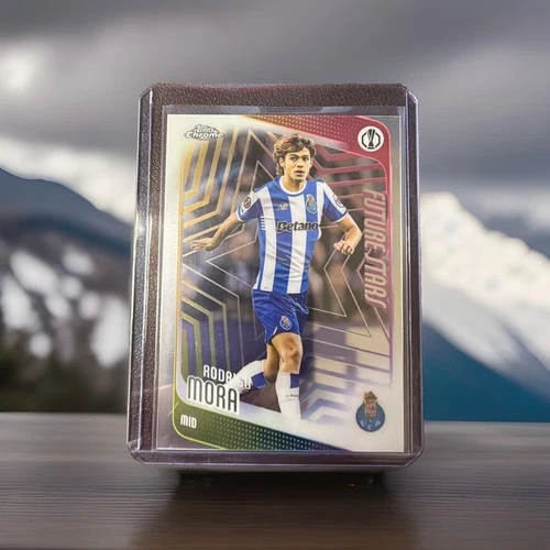 2025-26 Topps Chrome UEFA Club Competitions Rodrigo Mora #83 Future Stars NM