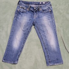 Miss Me Capri Jeans Medium Wash Blue Denim Rhinestone Embroidered Pockets