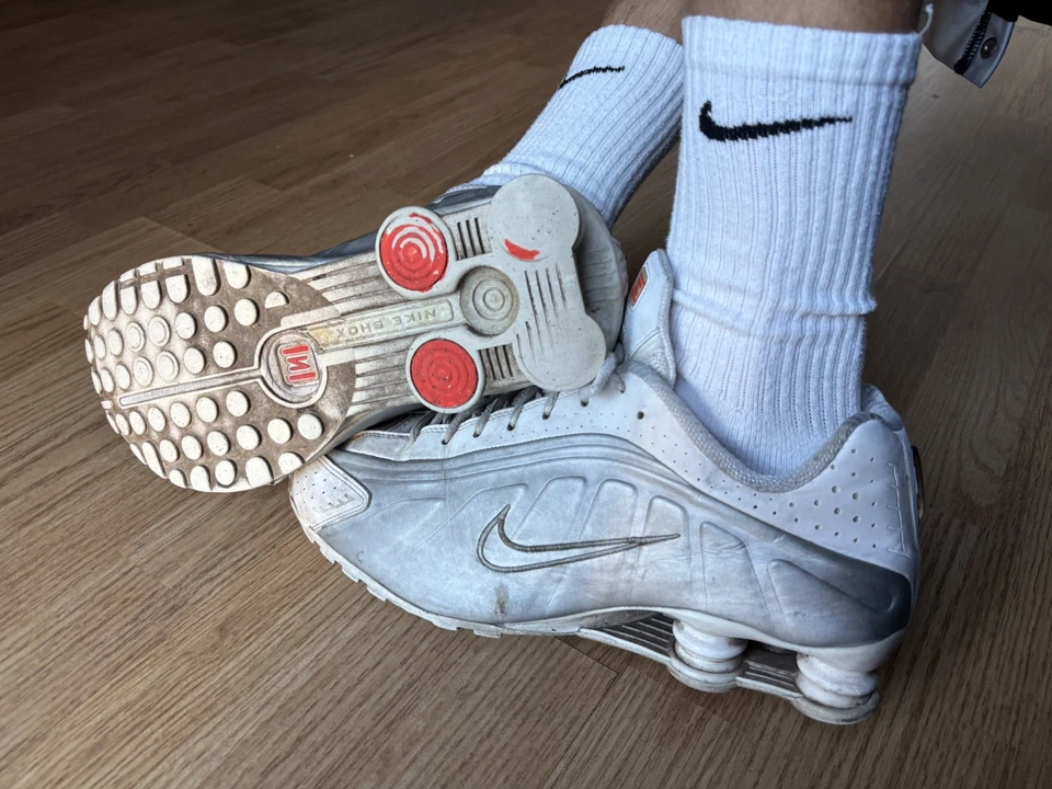 Viel gebrauchte & getragene Nike Shox R4 Weiß Silver Metallic 104265-131, Gr. 46 - Bild 3 von 4