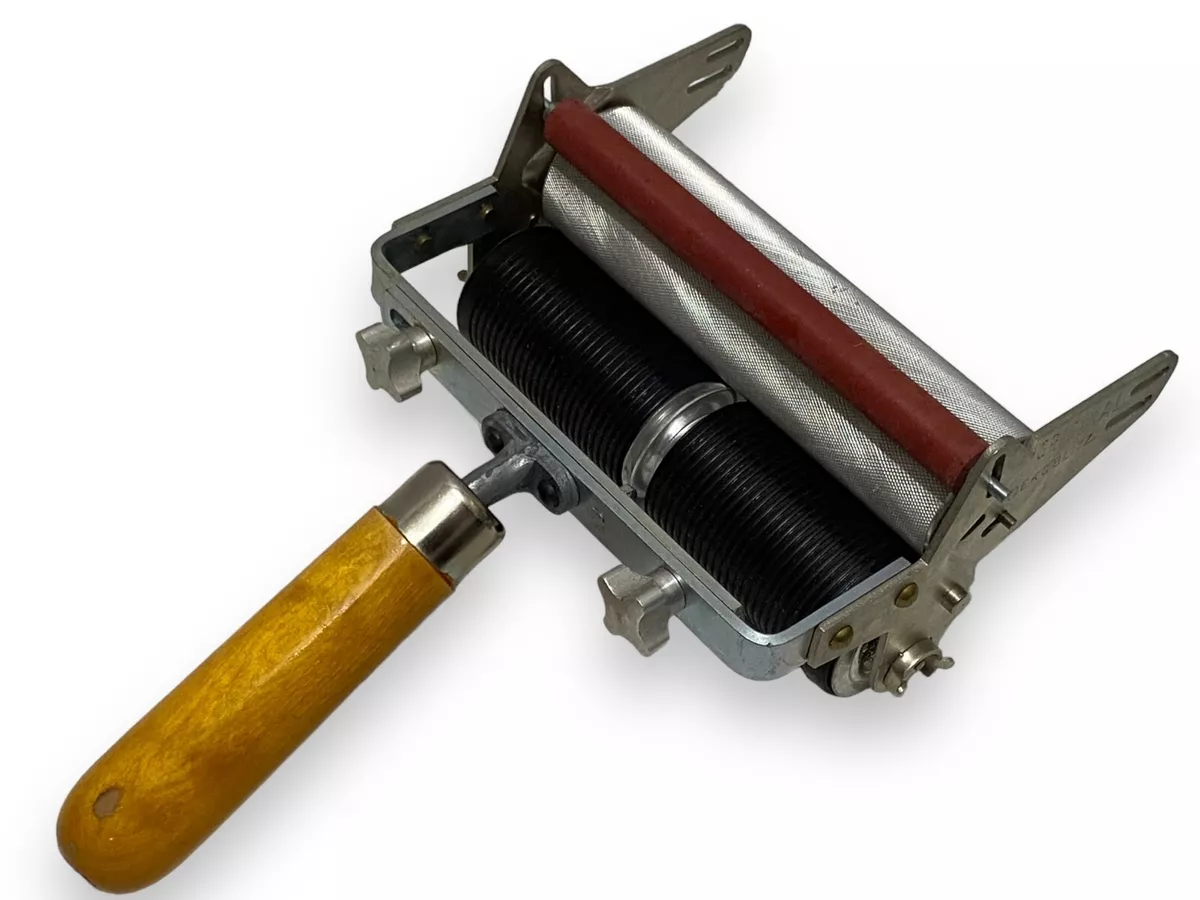 Vintage High Quality Patterned Wall Paint Roller Wood Metal New NOS Germany