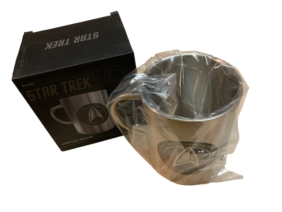 Metal mug with Starfleet Headquarters logo Star Trek subscriber exclusive - Image 4 of 4