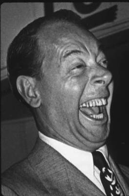 Comedian Joe E Lewis Laughing During Appearance At A Benefit 1949 OLD PHOTO