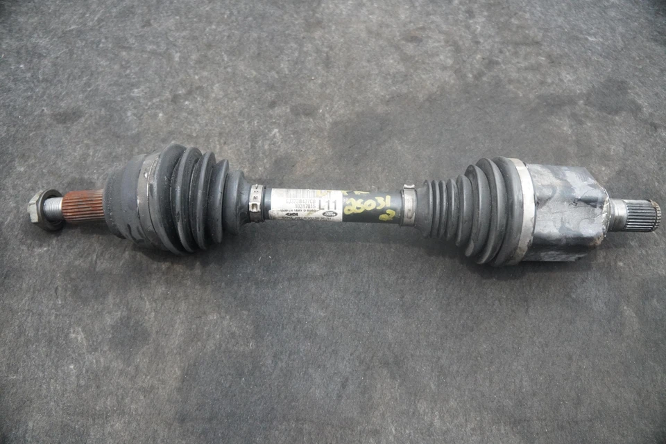 Front Left Driver CV Axle Shaft LR061604 Land Rover Discovery Sport L550 2018-19 - Image 2 of 4