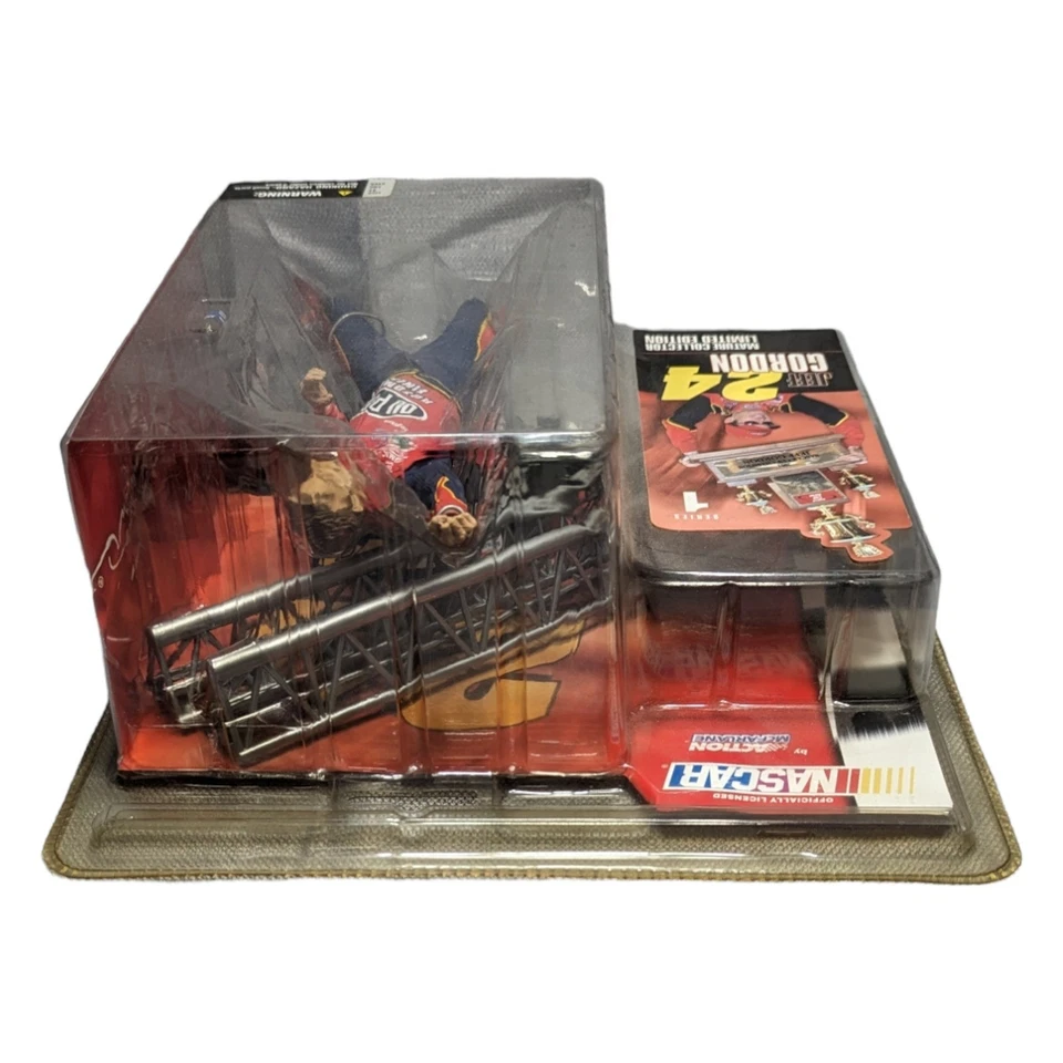 Экшн-фигурка McFarlane Nascar 2004 Jeff Gordon No24 серия 1 новая в коробке - Изображение 2 из 4