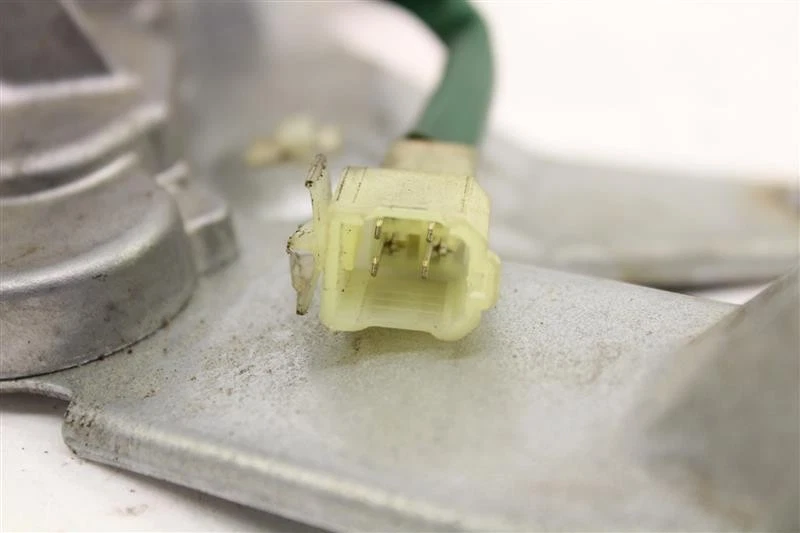 Used Back Glass Wiper Motor fits: 2005 Suzuki Aerio SW Grade A Foto 3 de 3