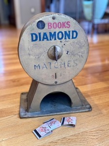 Vintage 1 Cent Edwards Mfg Co. Diamond Match Book Dispensing Vending Machine