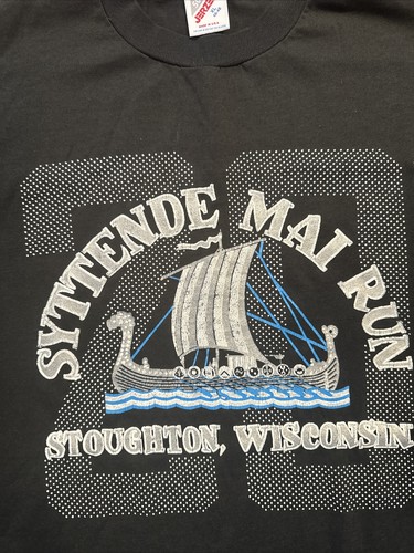 Segel Segelboot Stoughton Wisconsin Sytende Mai Run Racing Vintage 80er T-Shirt - Bild 4 von 6