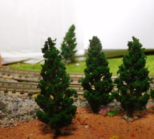 20 Dark Green Fir Trees, 48 mm High - Picture 9 of 12