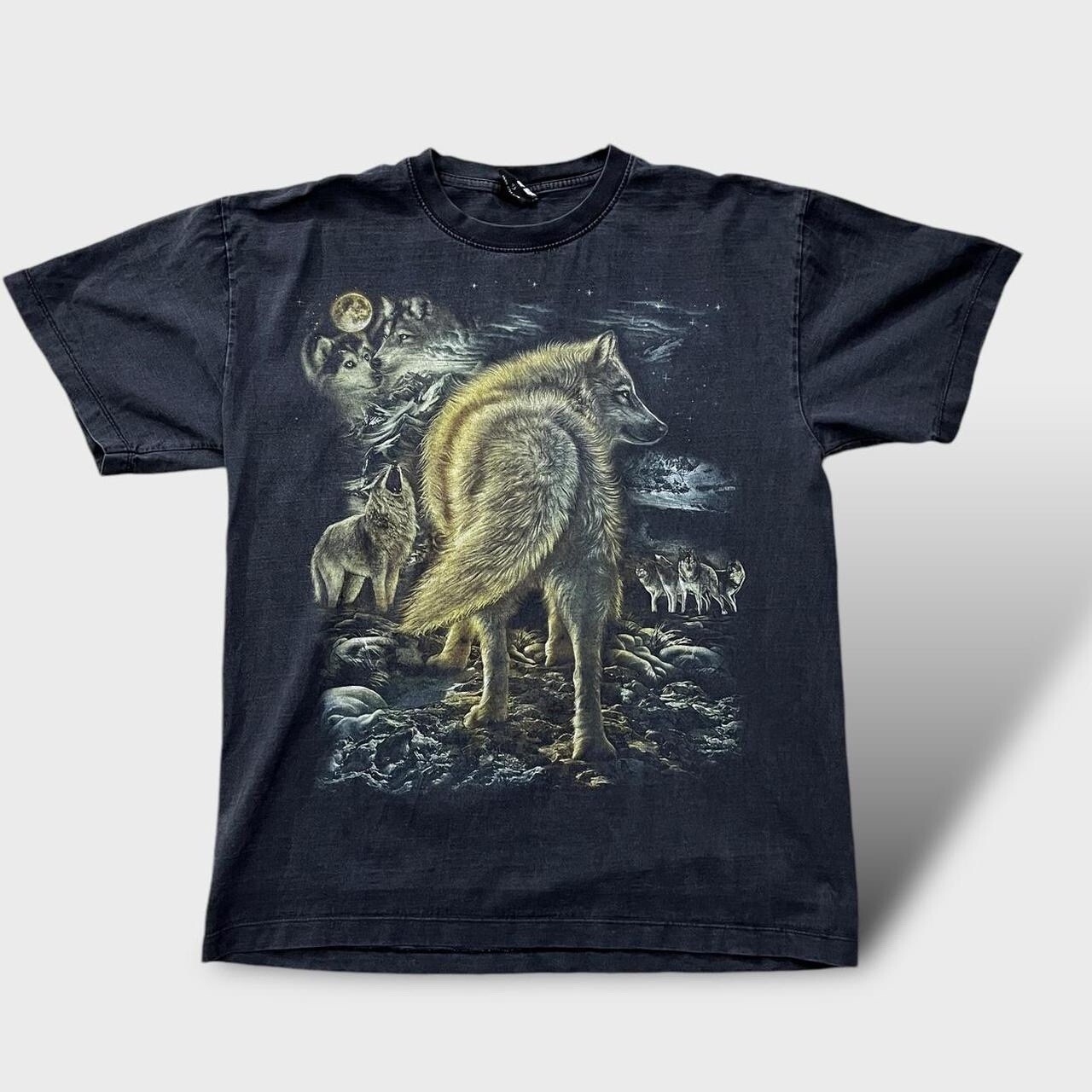 Vintage Wolves Graphic T Shirt Size L Faded Black Wild Western Americana Wolf