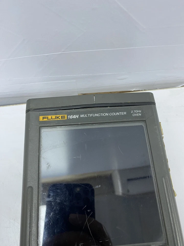 Fluke 164H MULTIFUNCTION COUNTER 2.7 GHZ Oven - Image 4 of 4
