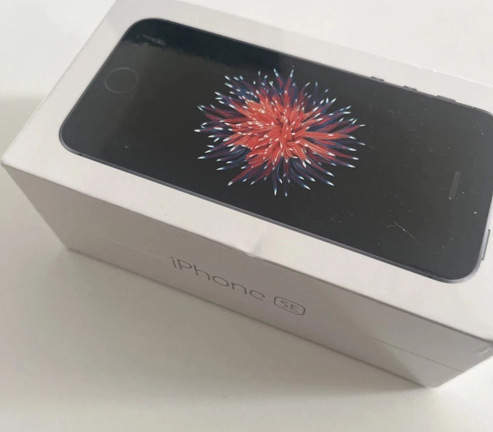 New Sealed Old Stock Apple iPhone SE 1st Generation 16gb - Rare iOS 10 - Image 3 of 4